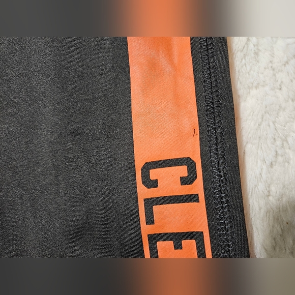 🌟SOLD🌟 Clemson Capri Leggings - Picture 4 of 4